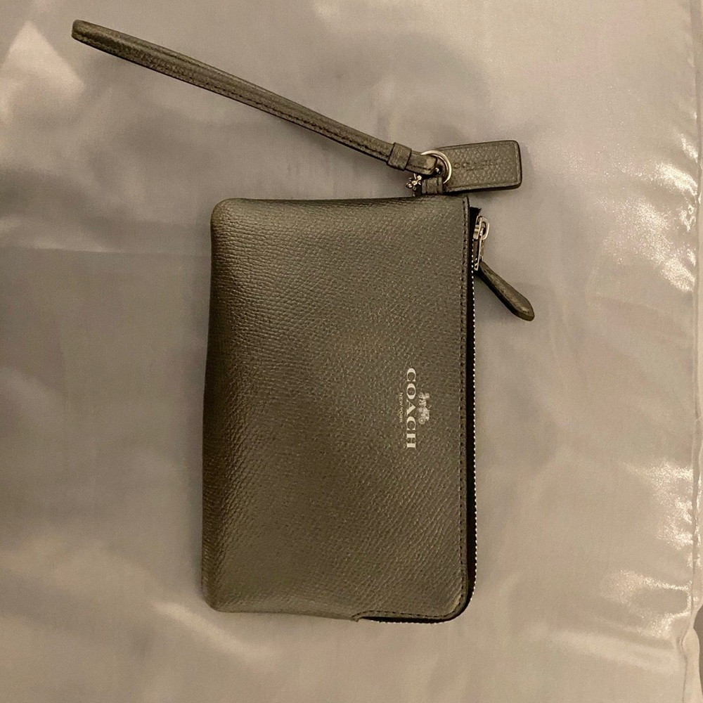 New Coach Wristlet